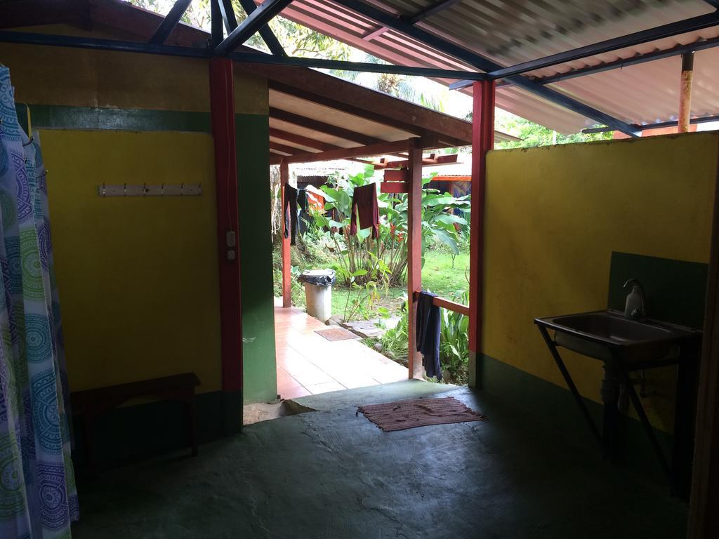 Hakuna Matata Hostel Cahuita Eksteriør bilde