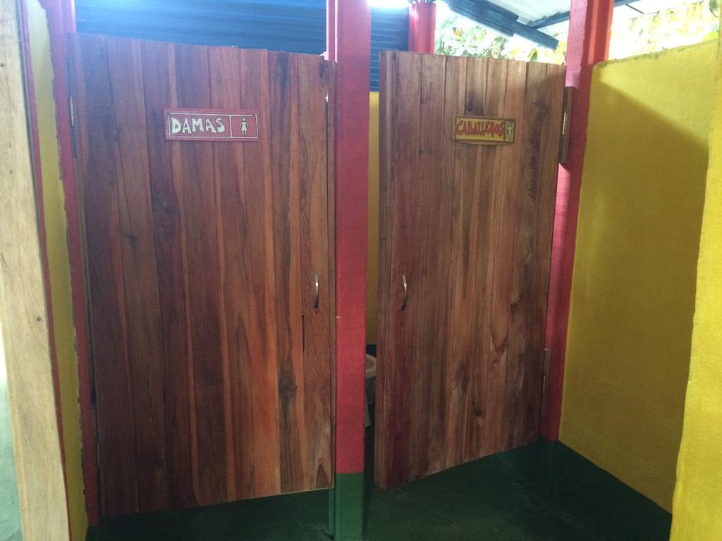 Hakuna Matata Hostel Cahuita Eksteriør bilde
